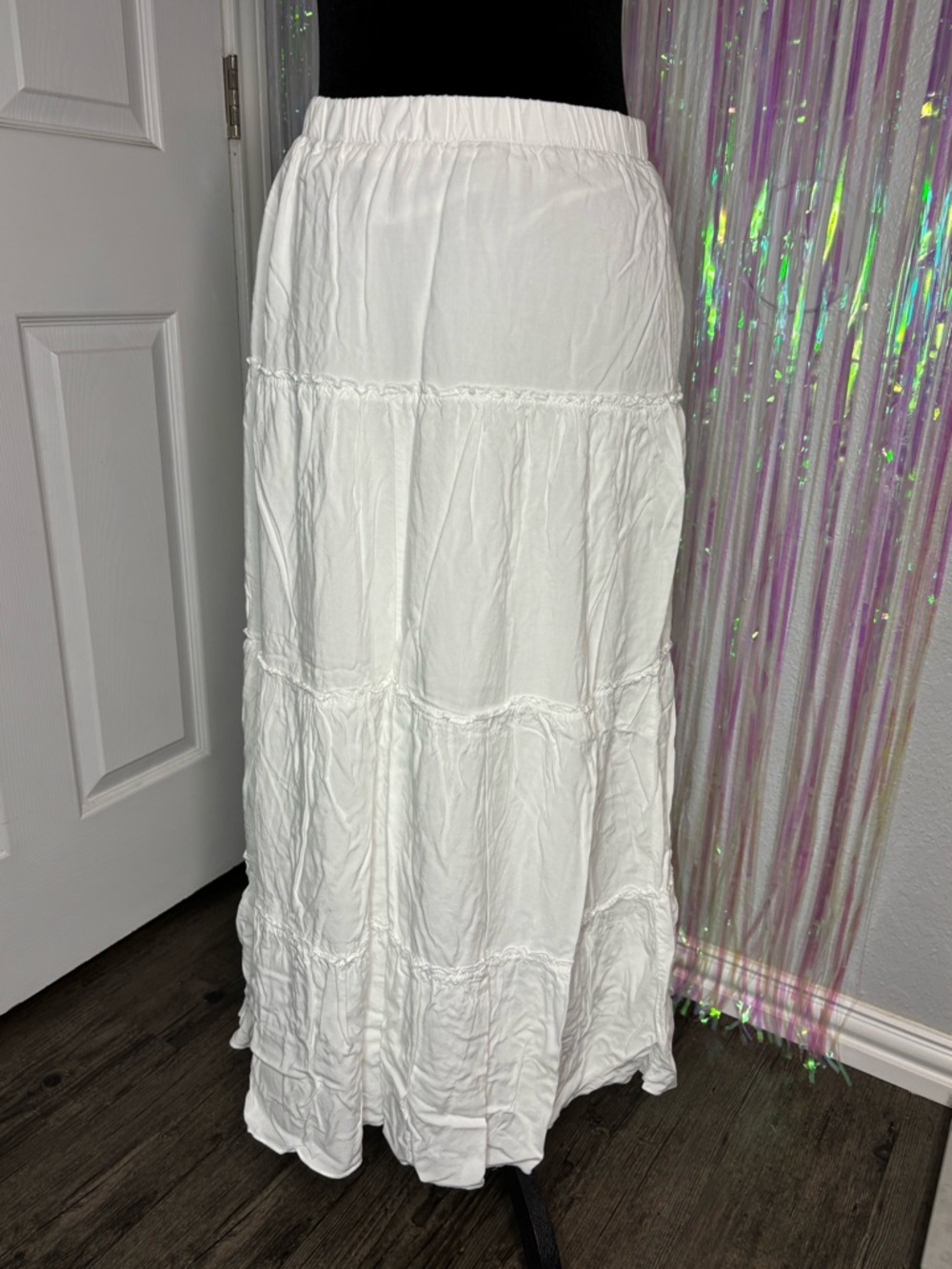 Brandy Melville White Tiered Maxi Skirt One Size Perfect Year Round Skirt